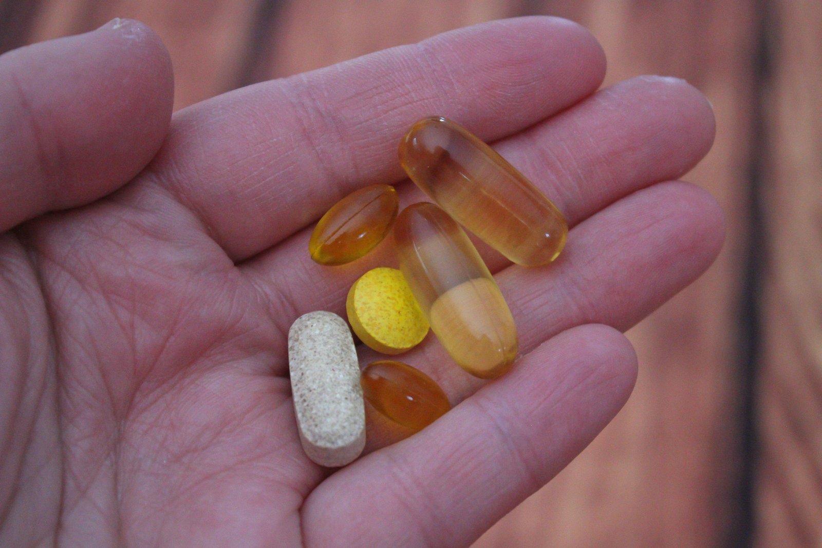 Top 5 Essential Daily Supplements for Energy and Focus